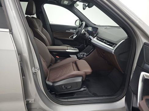 Used 2025 BMW X1 xDrive28i AWD/4WD image 9