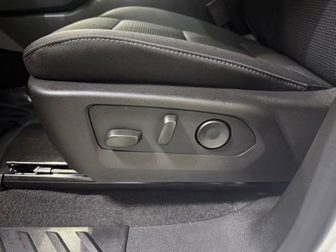 New 2026 GMC Canyon Elevation w/ Convenience Package image 12