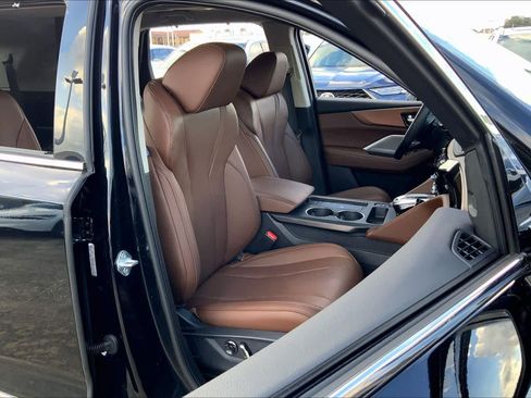 Used 2025 Acura MDX SH-AWD w/ Technology Package image 8