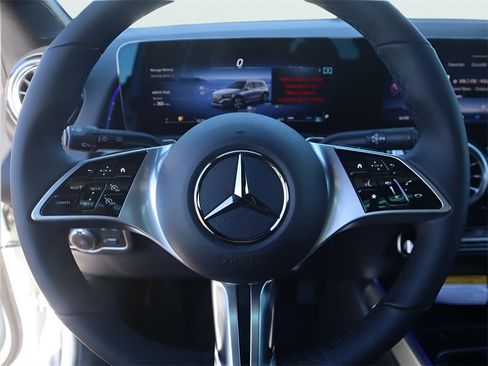 New 2026 Mercedes-Benz GLB 250 4MATIC image 37