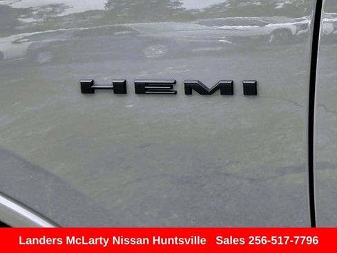 Used 2022 Dodge Durango R/T w/ Blacktop Package RWD image 12