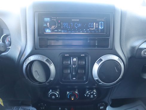 Used 2015 Jeep Wrangler Unlimited Sport w/ Quick Order Package 24S image 57