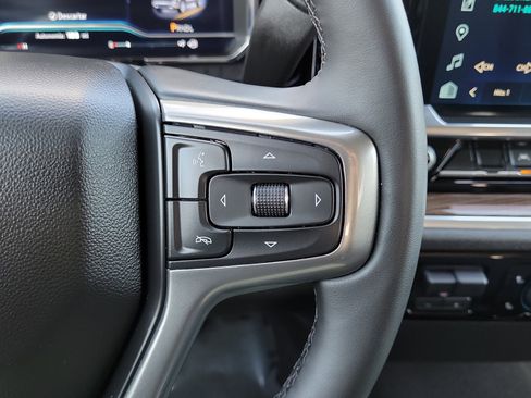 Used 2025 Chevrolet Silverado 1500 LT image 15