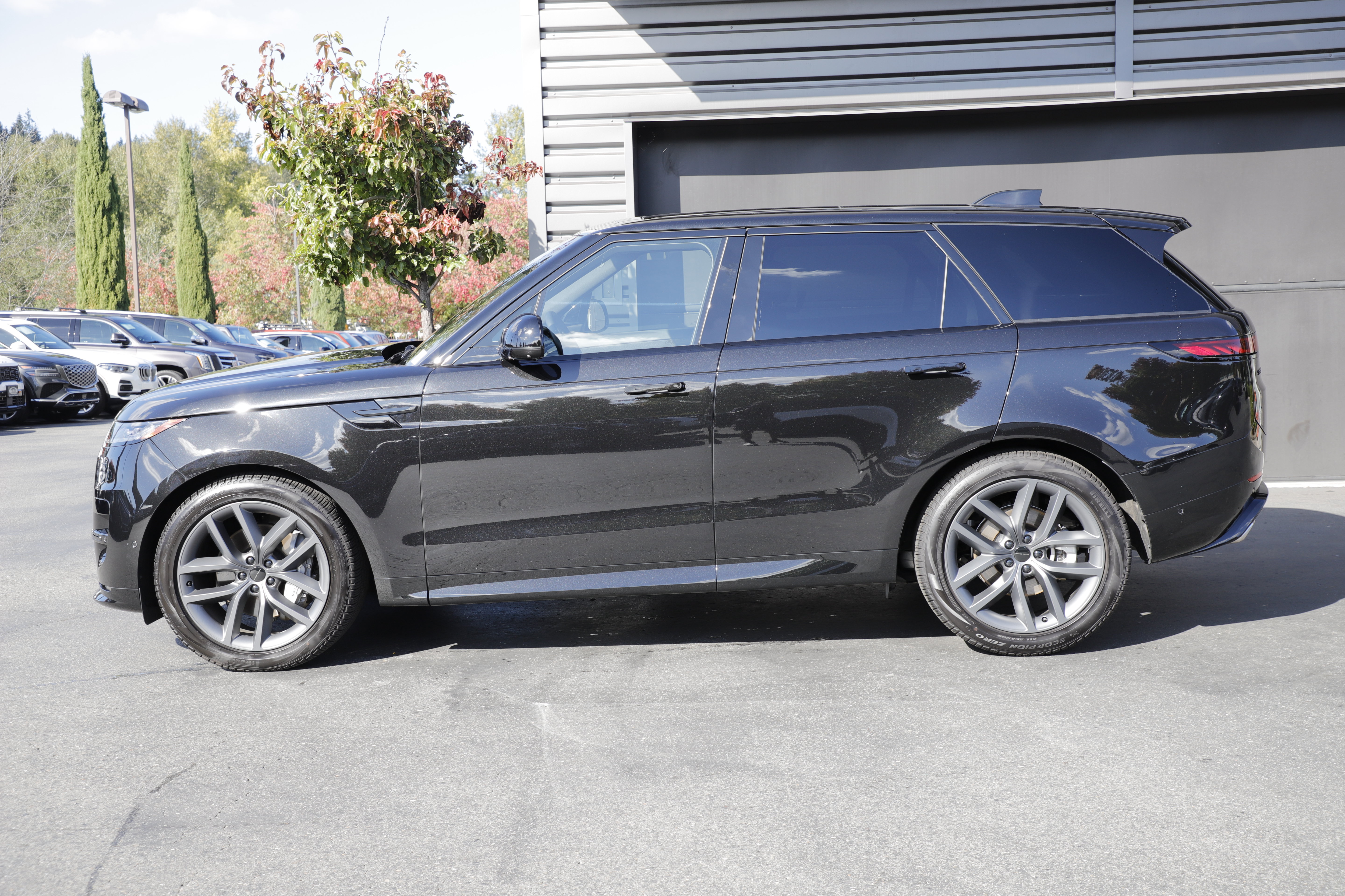 Certified 2026 Land Rover Range Rover Sport Dynamic SE AWD/4WD image 7