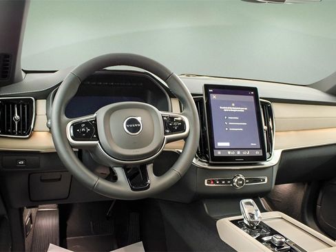 New 2026 Volvo XC60 T8 Ultra image 14