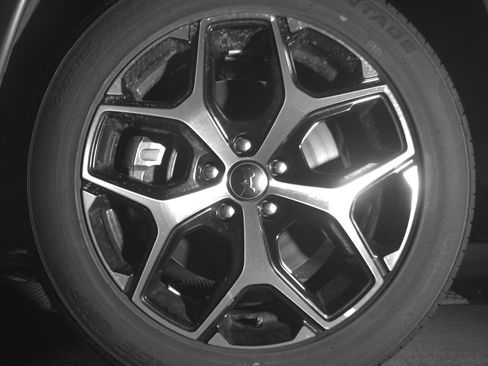 Used 2025 Jeep Compass Limited image 12