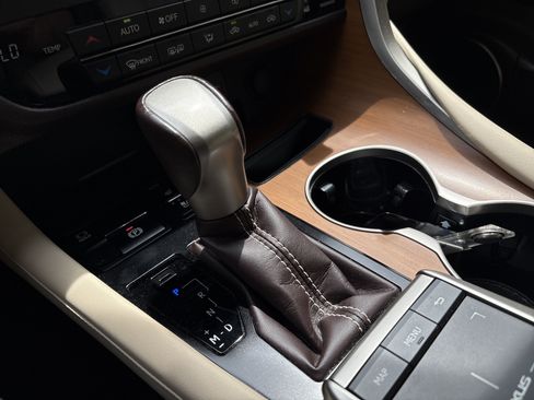 Used 2020 Lexus RX 350 AWD w/ Premium Package image 26