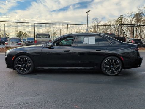 Certified 2023 BMW 740i w/ Parking Assistance Package image 7