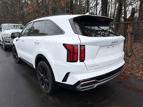 Used 2023 Kia Sorento SX image 5