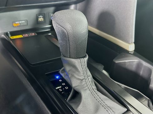 Used 2025 Toyota Camry LE image 25