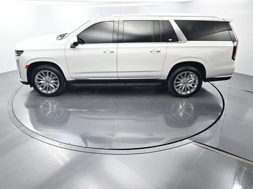 Used 2023 Cadillac Escalade ESV Premium Luxury AWD/4WD image 35