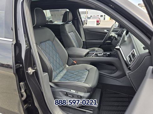 New 2026 Volkswagen Atlas Cross Sport SEL Premium R-Line AWD/4WD image 13