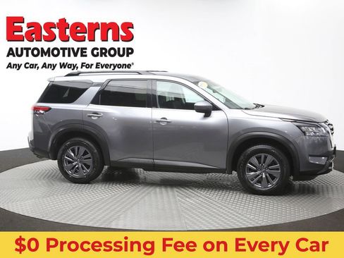 Used 2022 Nissan Pathfinder SV AWD/4WD image 49