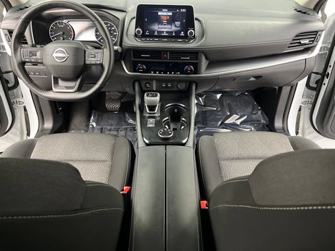 Used 2025 Nissan Rogue SV AWD/4WD image 41