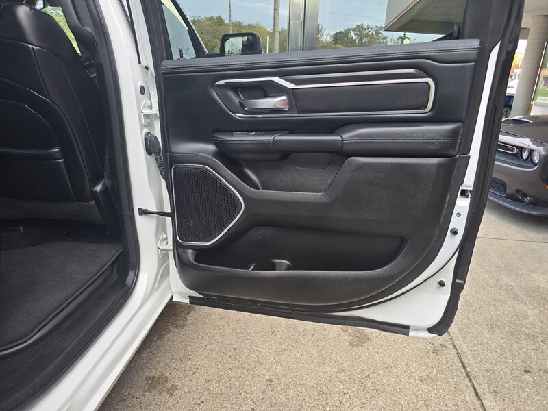 Used 2026 RAM 1500 Laramie AWD/4WD image 18
