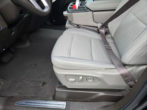 New 2026 GMC Sierra 1500 SLE w/ Preferred Package image 18
