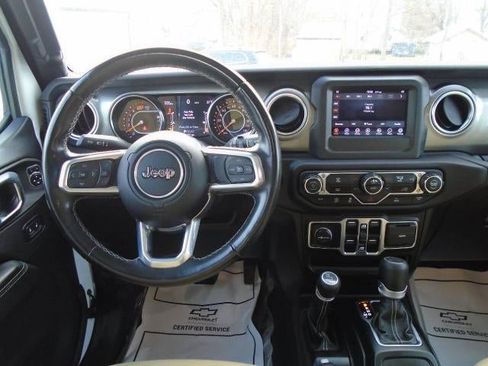 Used 2021 Jeep Wrangler Unlimited Sahara image 19