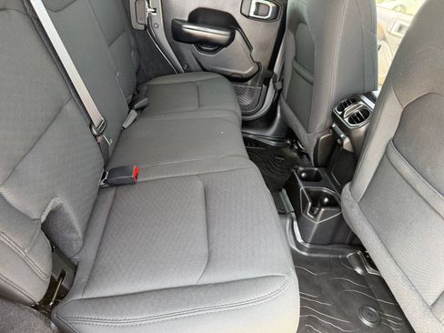 Used 2021 Jeep Wrangler Unlimited Sport AWD/4WD image 20