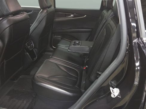 Used 2023 Lincoln Nautilus AWD image 23