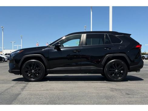Used 2023 Toyota RAV4 XLE Premium AWD/4WD image 7