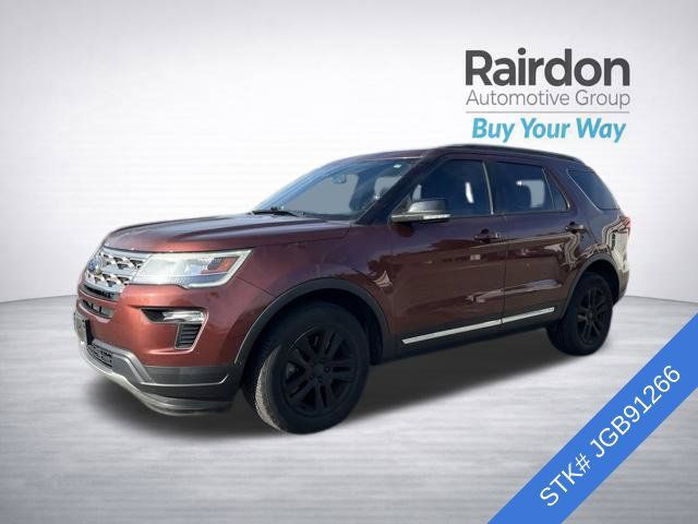 Used 2018 Ford Explorer XLT w/ Equipment Group 201A AWD/4WD image 3