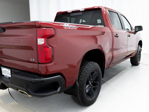 Used 2019 Chevrolet Silverado 1500 LT Trail Boss AWD/4WD image 15
