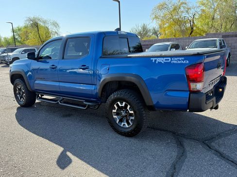 Used 2017 Toyota Tacoma TRD Off-Road w/ Tow Package image 7