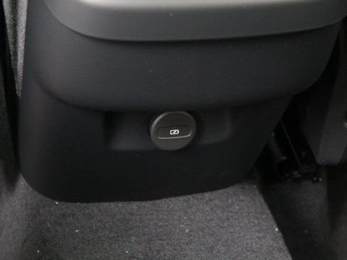 New 2026 Volvo XC60 B5 Plus w/ Protection Package Premier image 16