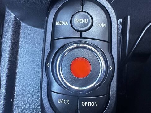 Used 2019 MINI Cooper S w/ Signature Upholstery Package FWD image 15