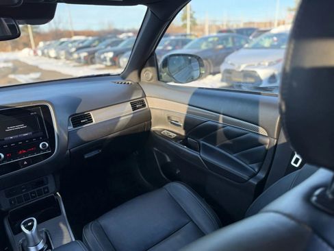 Used 2021 Mitsubishi Outlander SEL image 19