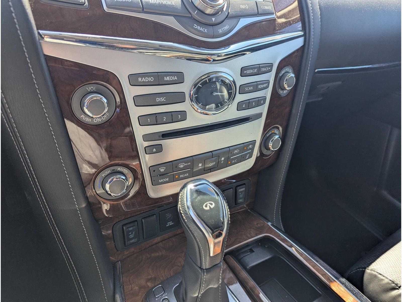 Used 2019 INFINITI QX80 Luxe RWD image 21