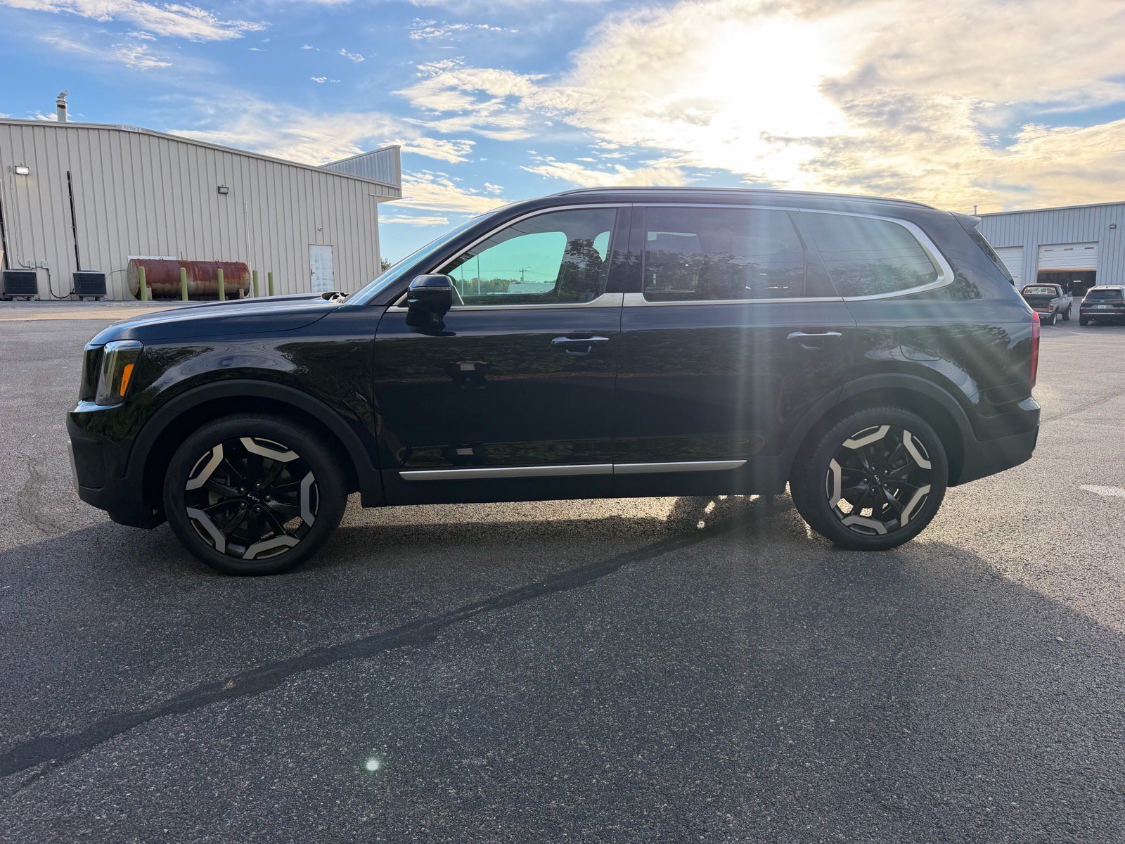 Used 2025 Kia Telluride S AWD/4WD image 8