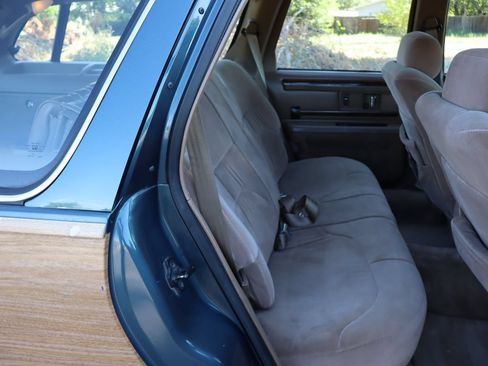 Used 1996 Buick Roadmaster Estate RWD image 22