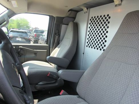 Used 2025 Chevrolet Express 2500 w/ Driver Convenience Package RWD image 10