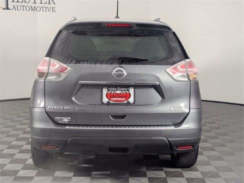 Used 2016 Nissan Rogue SV w/ SV Premium Package image 6
