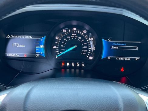 Certified 2022 Ford Edge Titanium AWD/4WD image 25