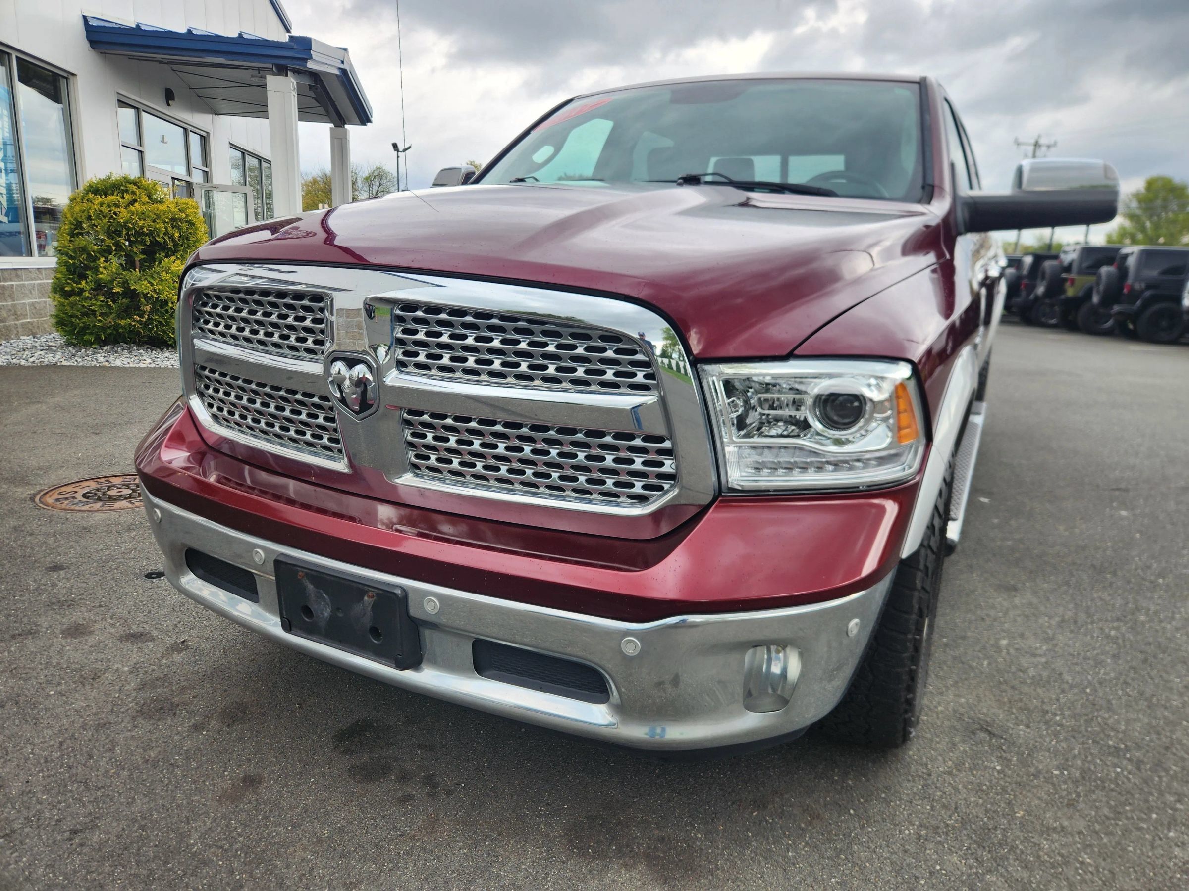 Used 2017 RAM 1500 Laramie w/ Convenience Group AWD/4WD image 36