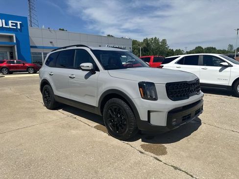 Used 2025 Kia Telluride SX Prestige X-Pro AWD/4WD image 12