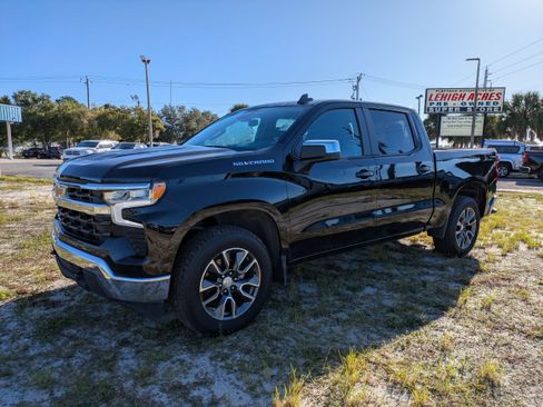 Used 2023 Chevrolet Silverado 1500 LT image 8