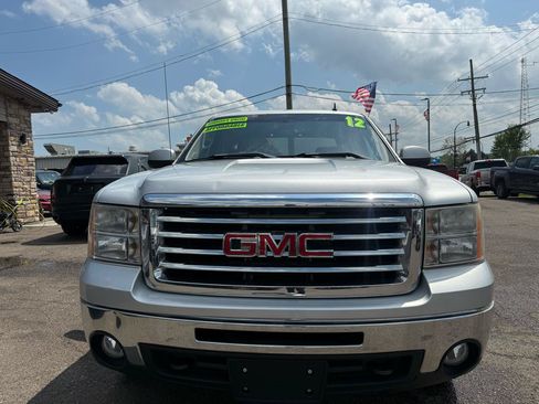Used 2012 GMC Sierra 1500 SLT w/ All-Terrain Package AWD/4WD image 6