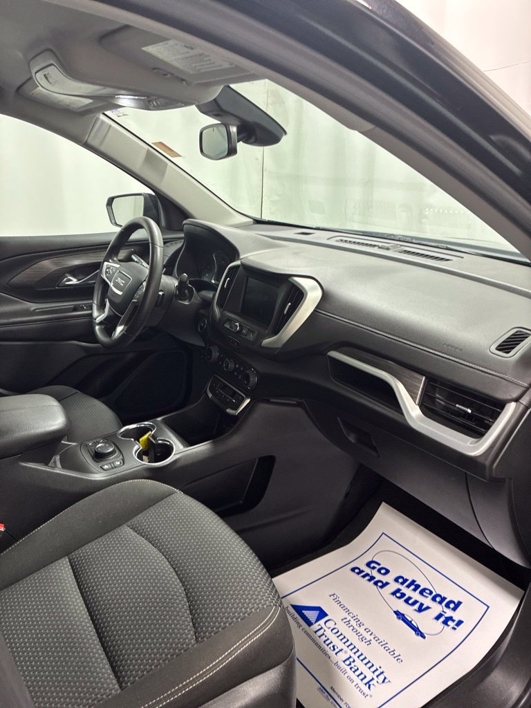 Used 2023 GMC Terrain SLE w/ Driver Convenience Package AWD/4WD image 29