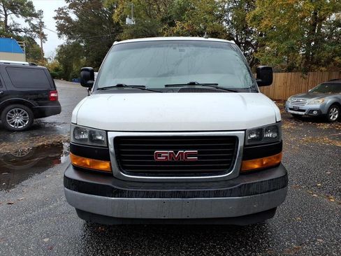 Used 2020 GMC Savana 2500 w/ Driver Convenience Package image 12