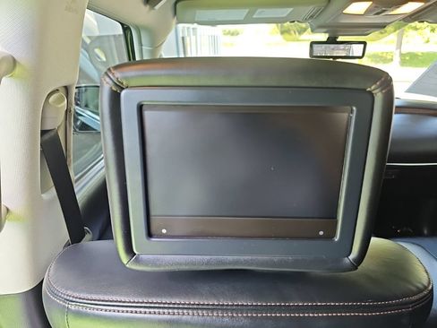 Used 2018 Nissan Armada Platinum w/ Captain Seat Package AWD/4WD image 36