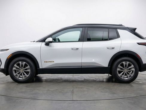 Used 2025 Chevrolet Equinox LT image 5