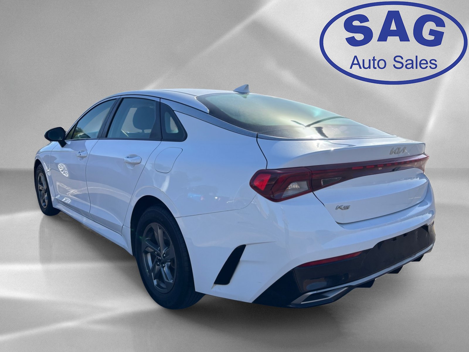 Used 2022 Kia K5 LXS FWD image 4