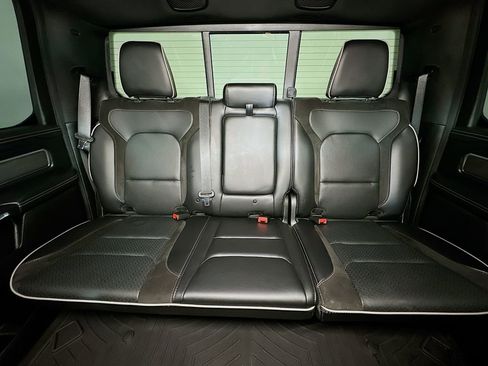 Used 2023 RAM 1500 Laramie AWD/4WD image 13