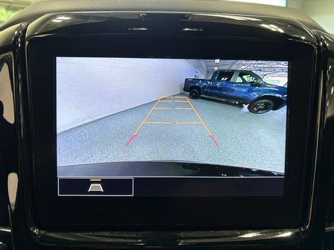Used 2023 Chevrolet Traverse LT AWD/4WD image 20