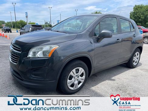 Used 2016 Chevrolet Trax LS FWD image 1