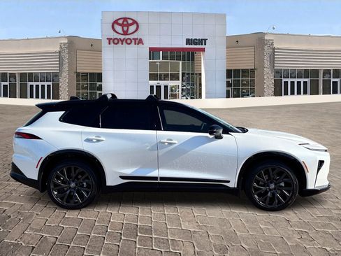 New 2026 Toyota Crown Signia image 7