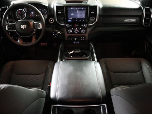 Used 2025 RAM 1500 Big Horn AWD/4WD image 15